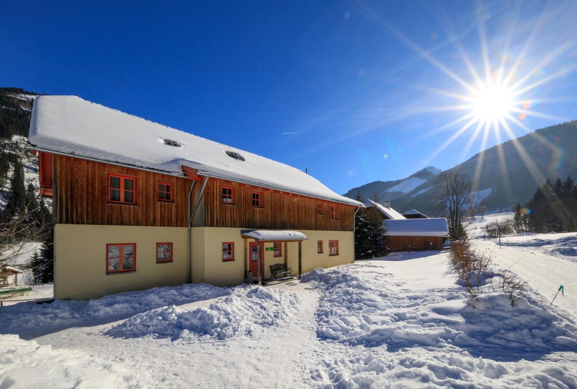 Jufa Hotel Donnersbachwald Exterior photo